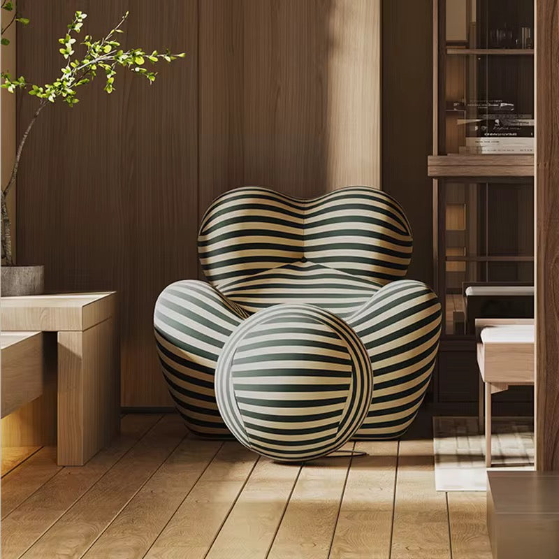 Muse Chair